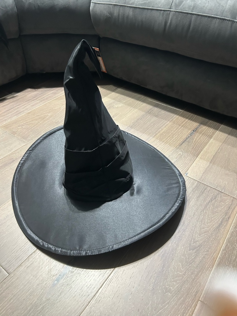 Hyde and eek oversized witch hat. NWT(hs)